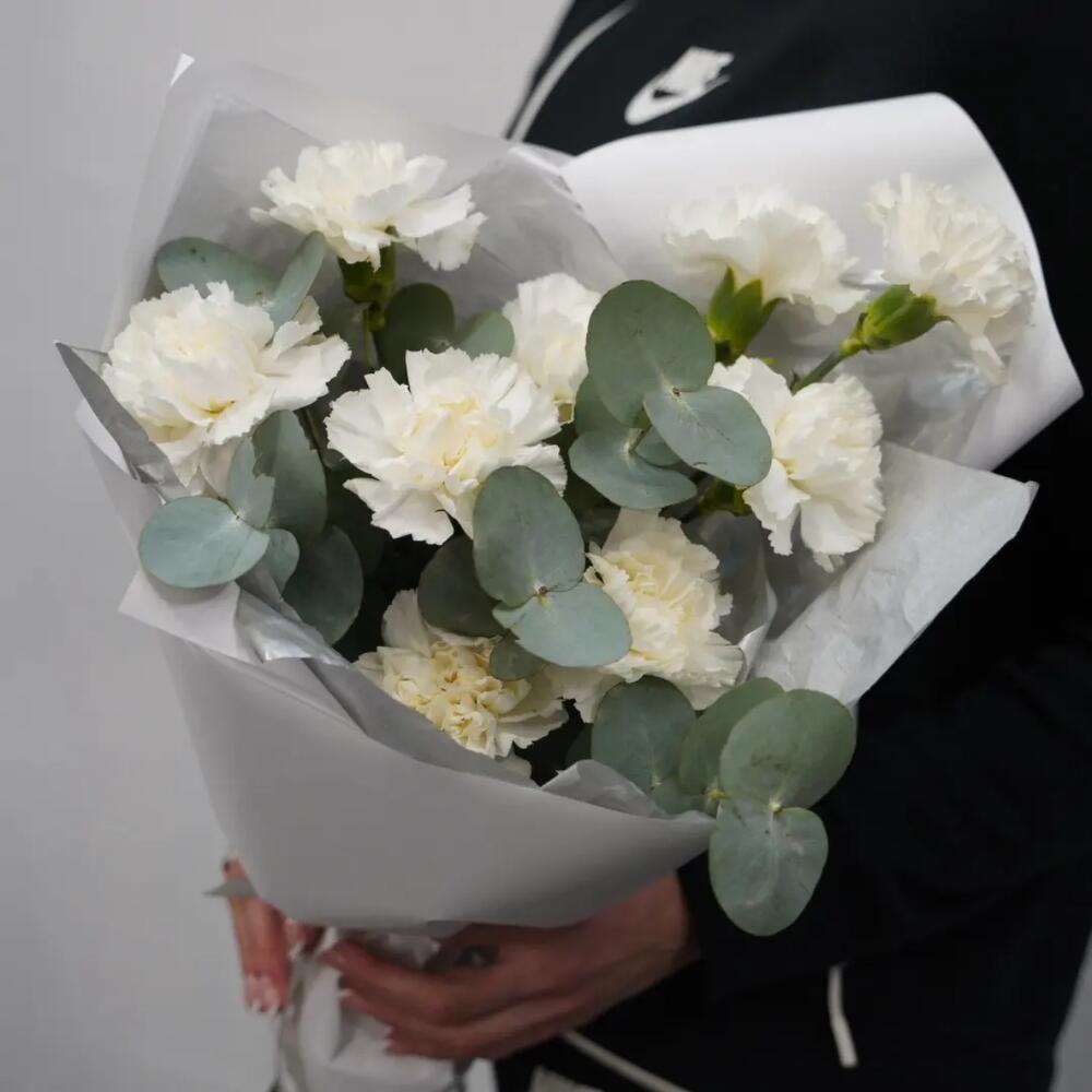 9 Гвоздик с эвкалиптом