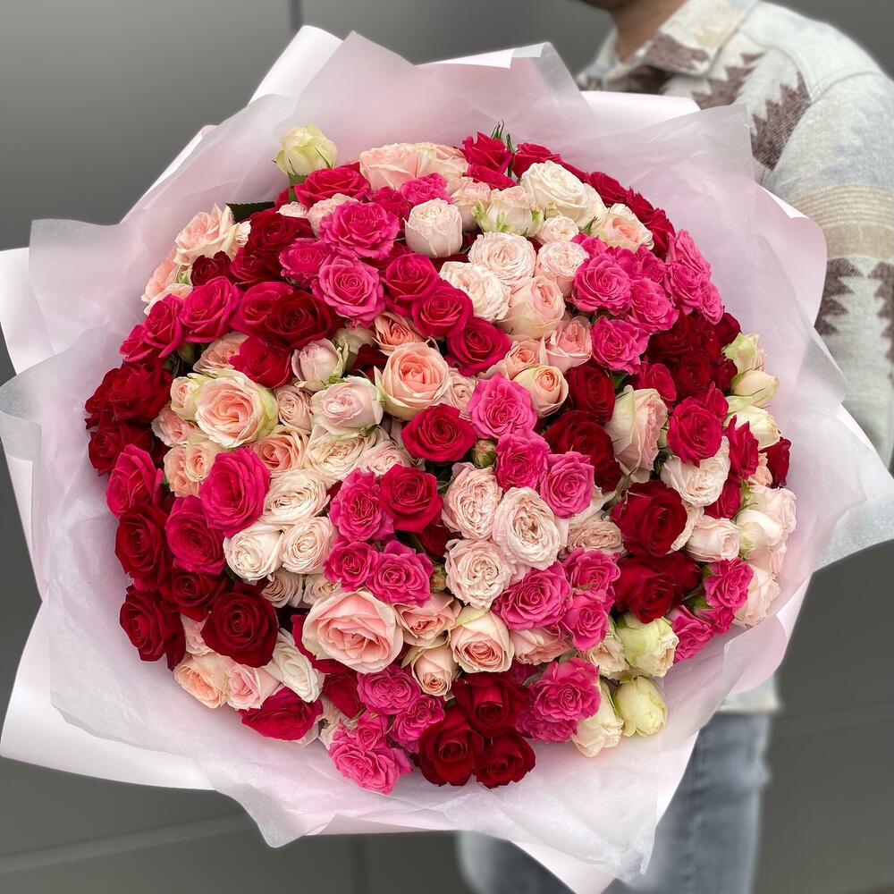 Букет  41 ветка микс кустовых роз